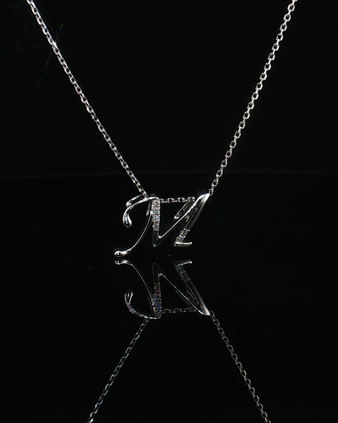 Lettera - M