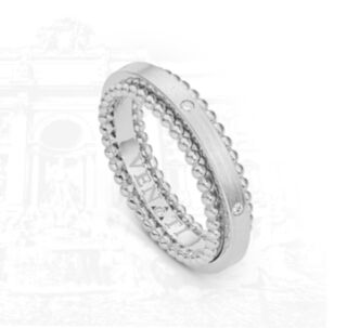 Fontana di Trevi -- IR111L/Q